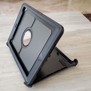 OtterBox Defender Case for iPad Pro 9.7